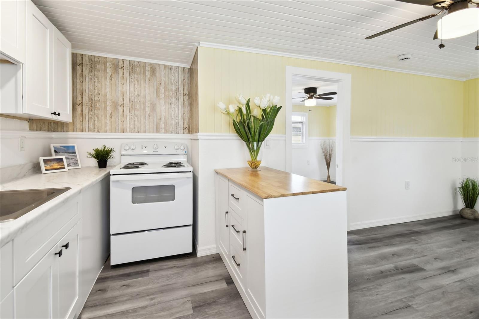 13320 2ND ST E, MADEIRA BEACH, FL, 33708