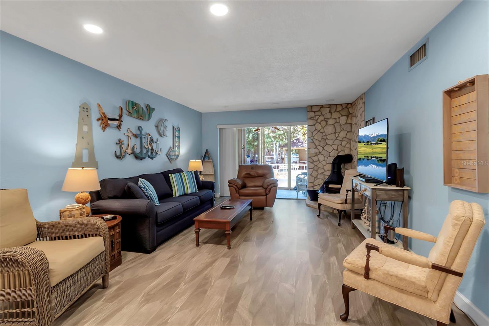 4307 GULF DR #109, HOLMES BEACH, FL, 34217