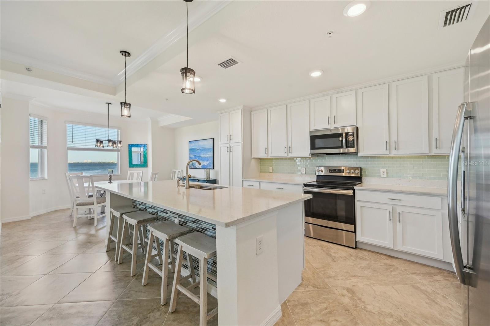 850 TIDEWATER SHORES LOOP #202, BRADENTON, FL, 34208