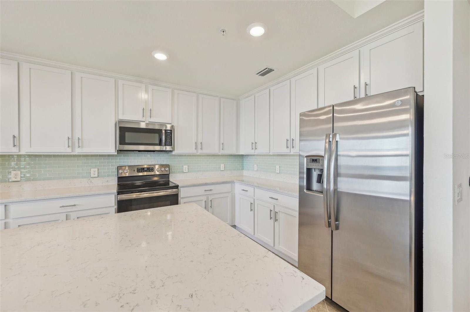 850 TIDEWATER SHORES LOOP #202, BRADENTON, FL, 34208