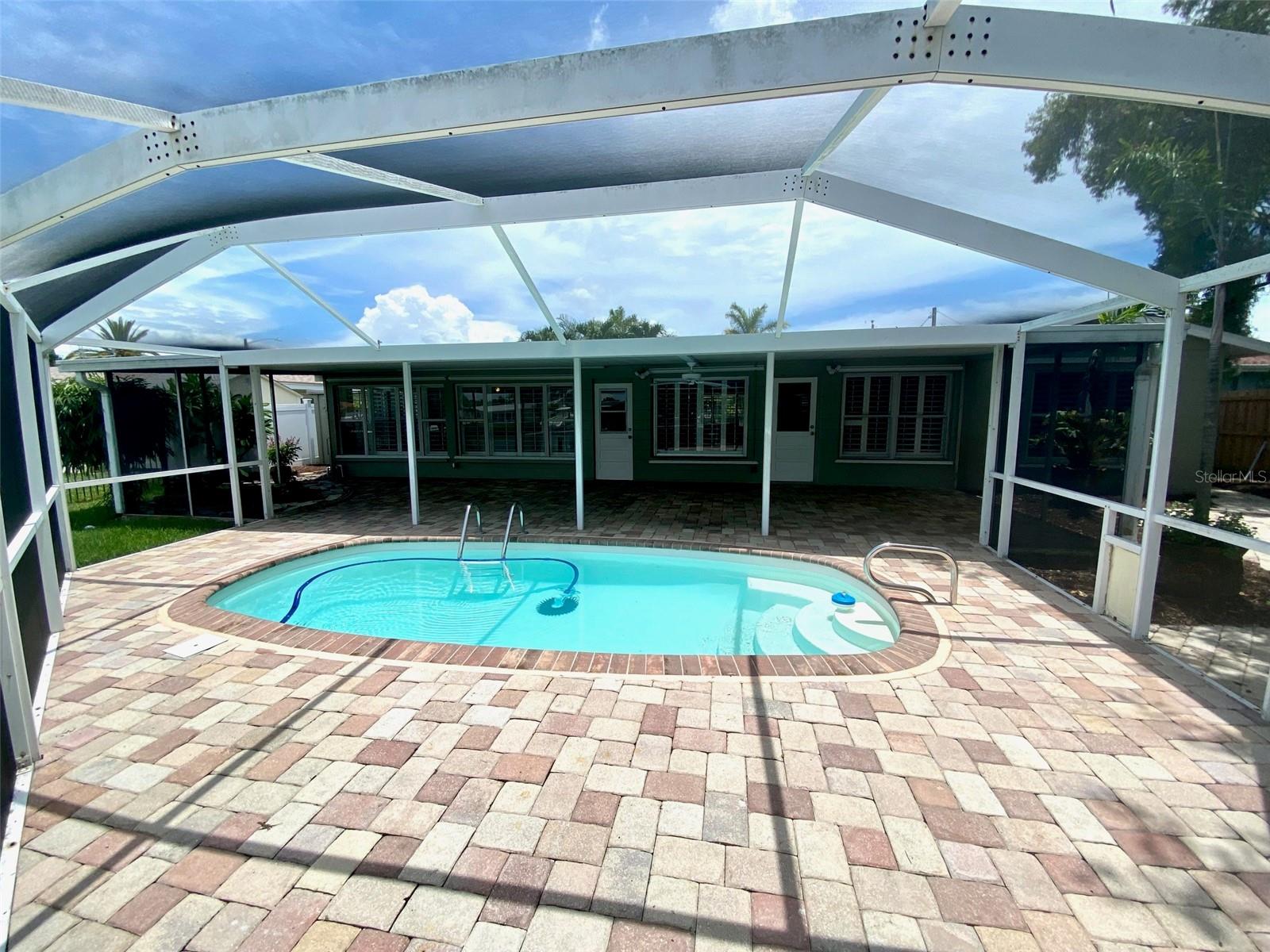 7885 4TH AVE S, ST PETERSBURG, FL, 33707