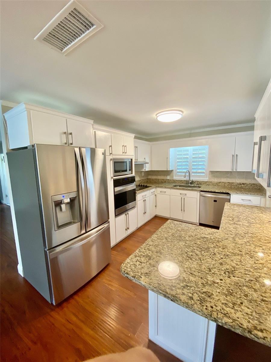 7885 4TH AVE S, ST PETERSBURG, FL, 33707