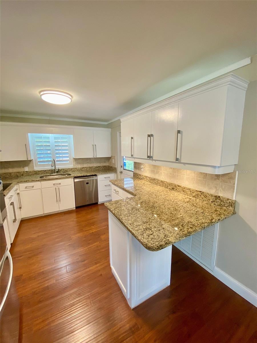 7885 4TH AVE S, ST PETERSBURG, FL, 33707