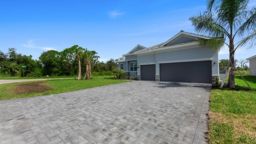 9295 ROSEBUD CIR, PORT CHARLOTTE, FL, 33981