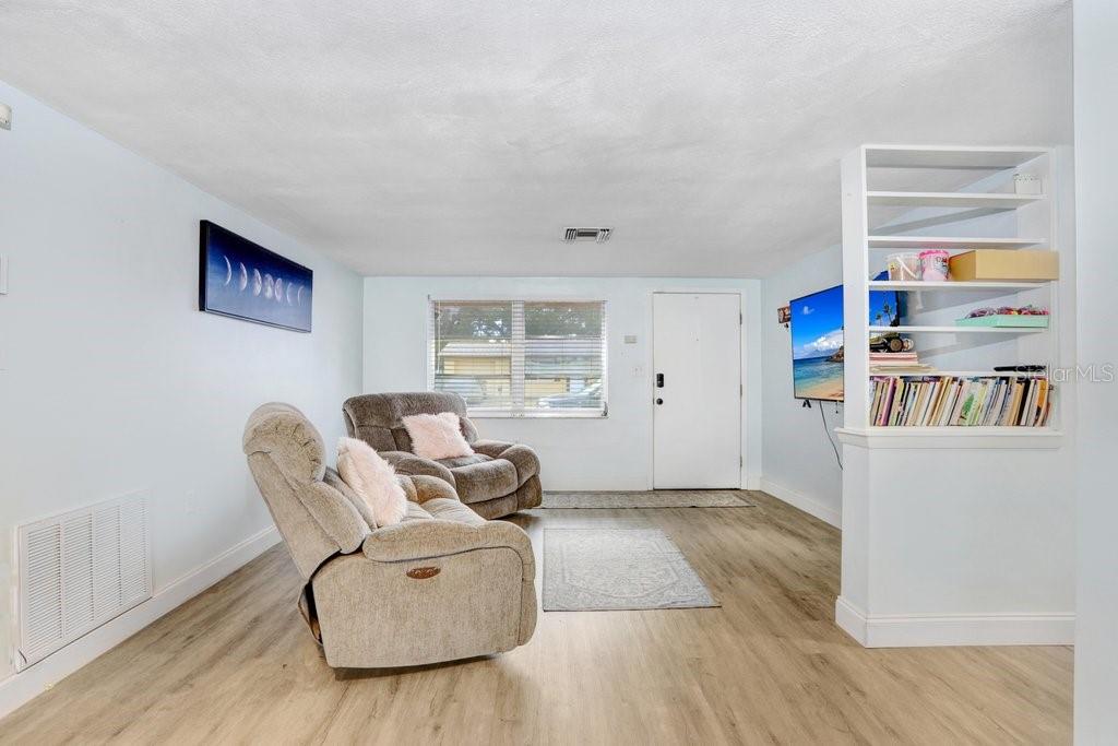 9040 LUNAR LN, PORT RICHEY, FL, 34668