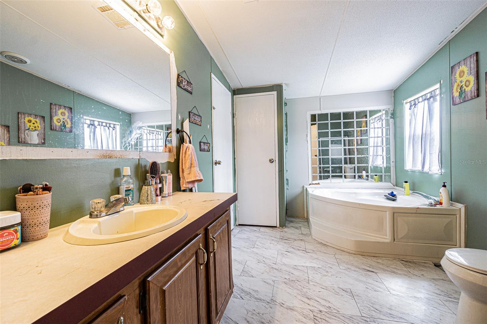 11707 BRADLEY RD, THONOTOSASSA, FL, 33592