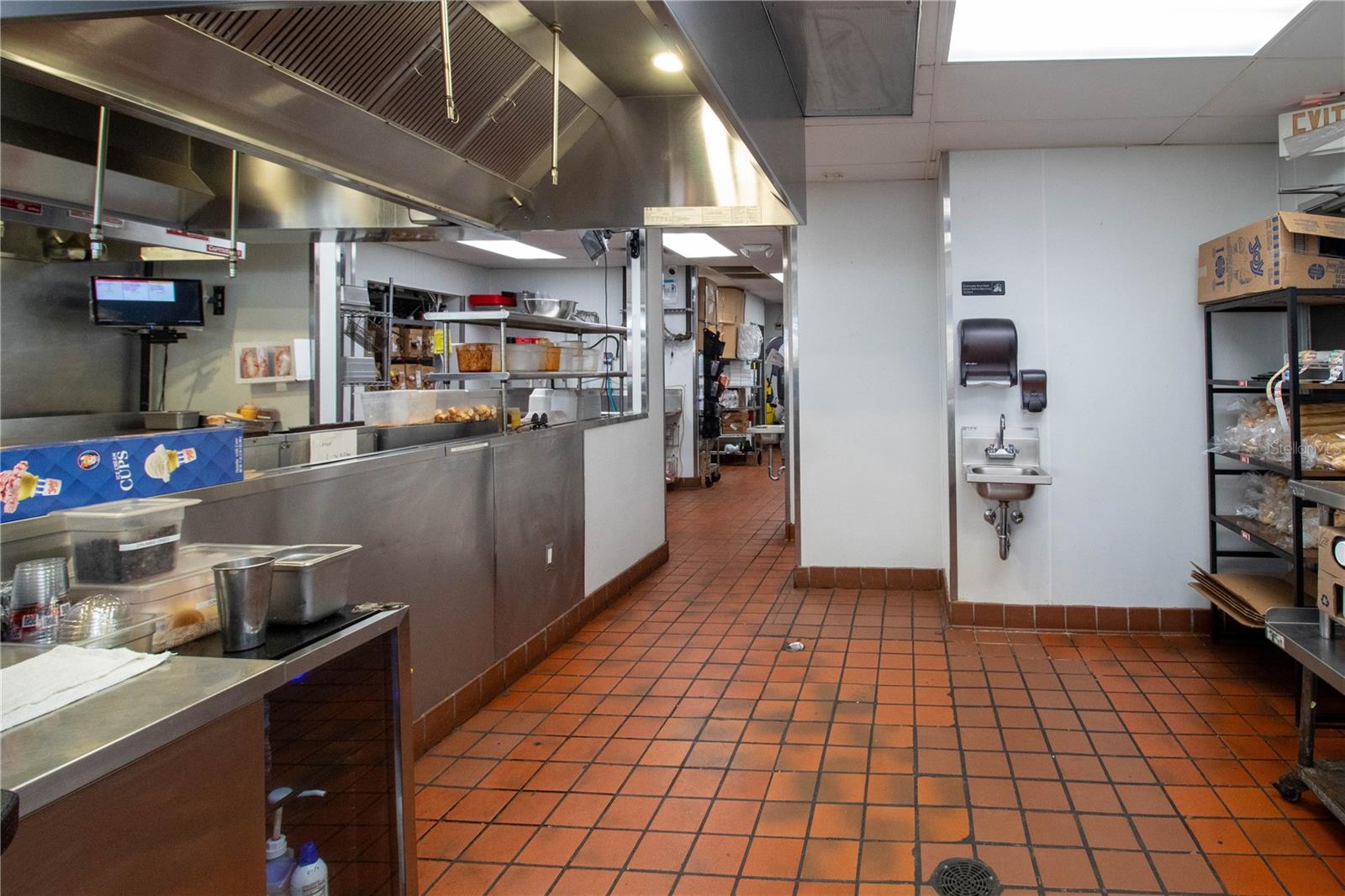 5908 S ORANGE BLOSSOM TRL, ORLANDO, FL, 32809