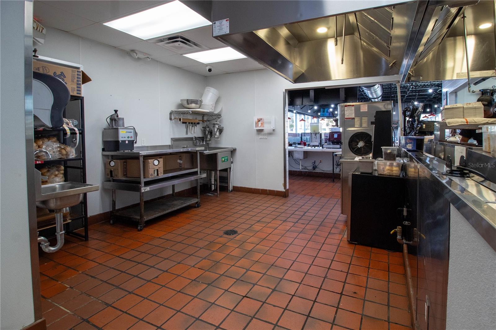 5908 S ORANGE BLOSSOM TRL, ORLANDO, FL, 32809