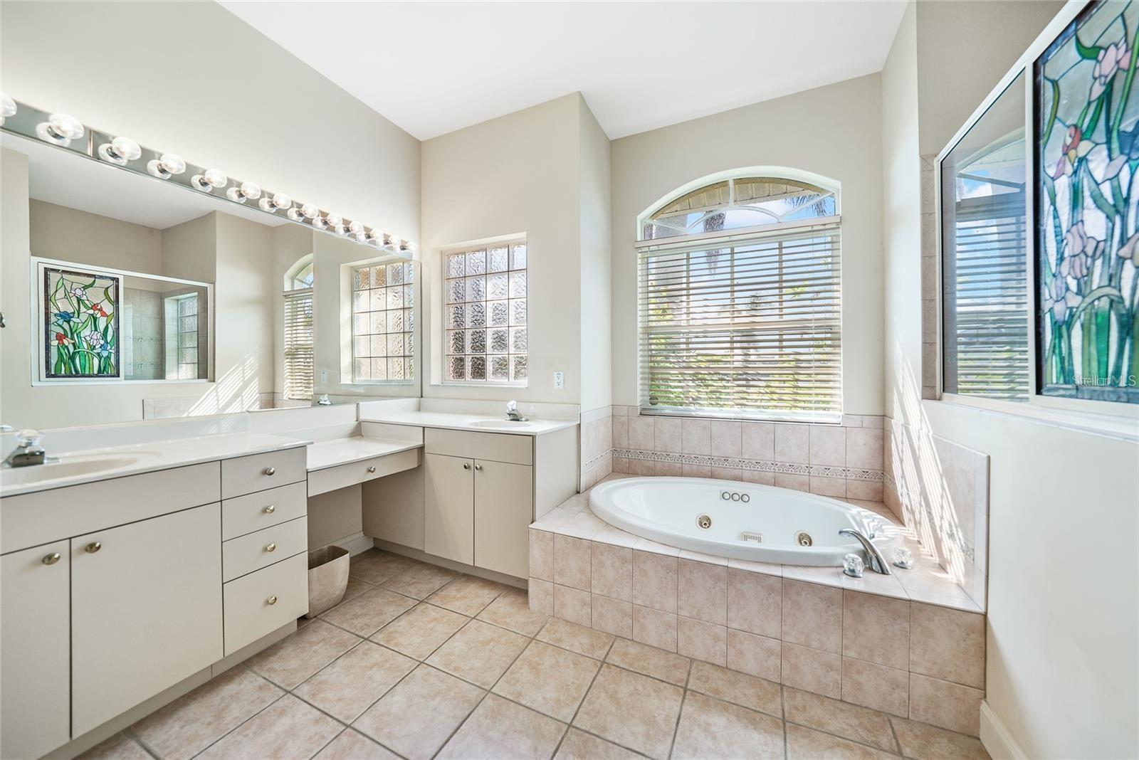 24282 SILVER LN, PUNTA GORDA, FL, 33955