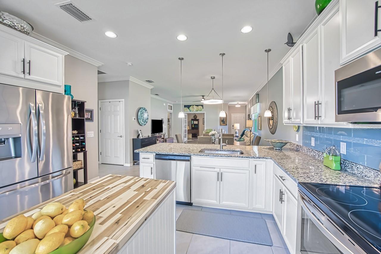 2130 SUMMERSWEET DR, ALVA, FL, 33920