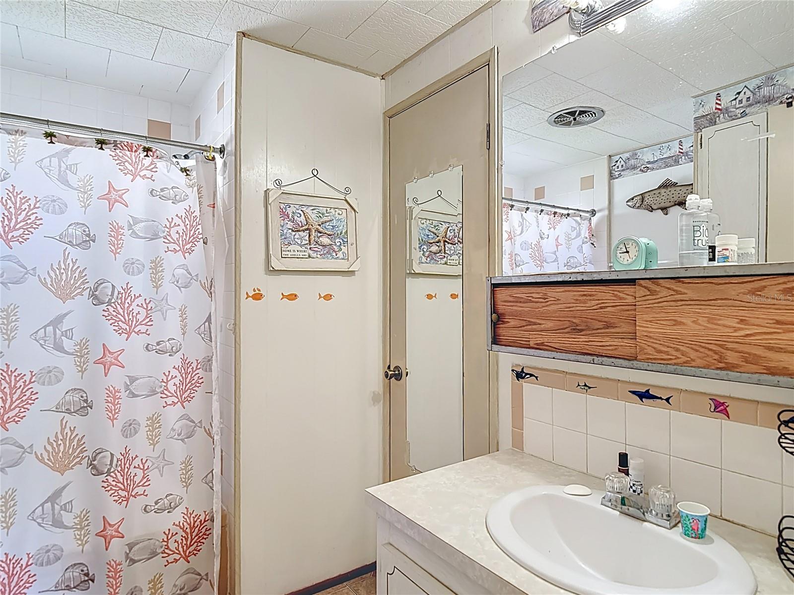 6124 CRESTVIEW LN, ZEPHYRHILLS, FL, 33542