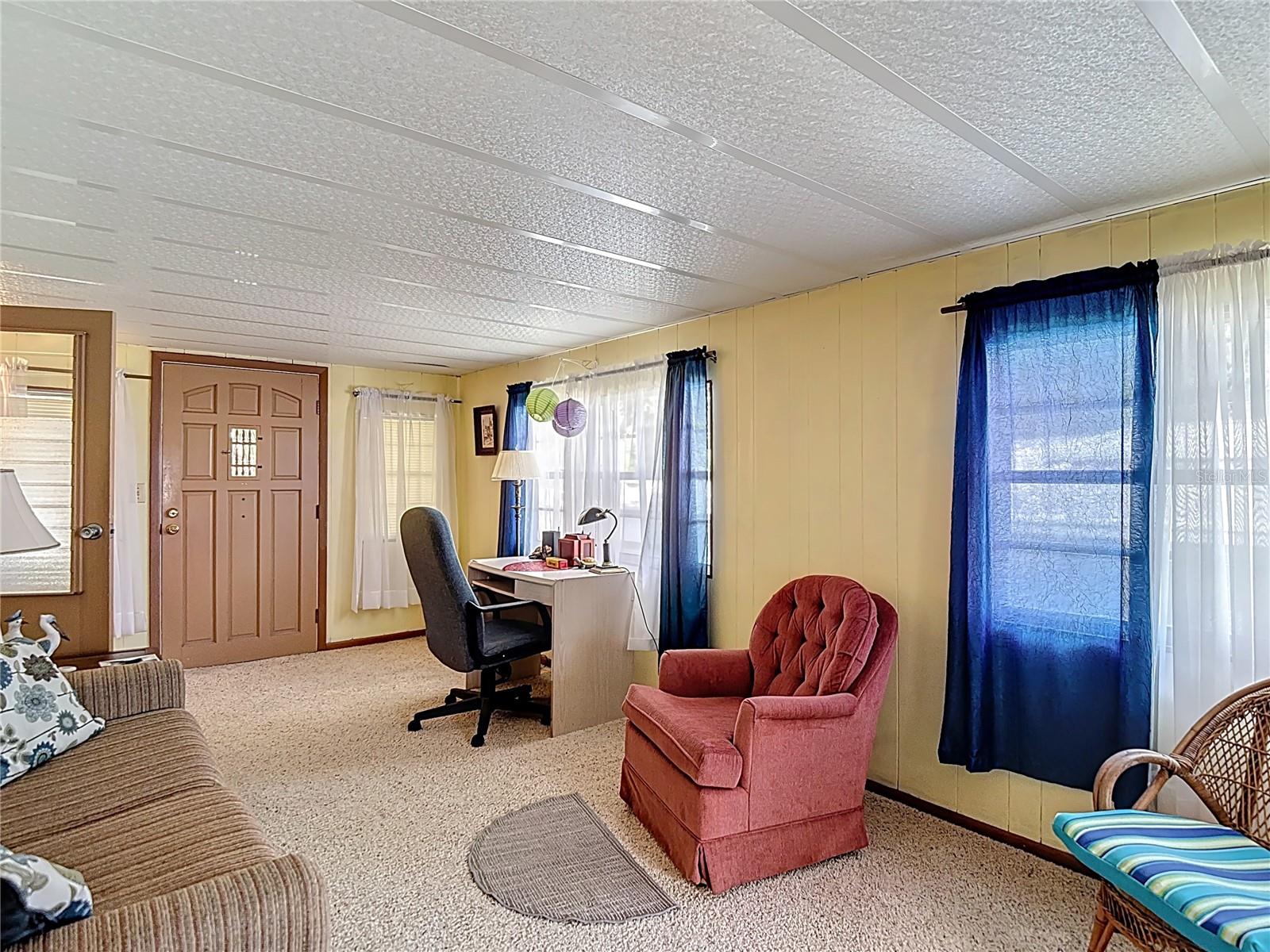 6124 CRESTVIEW LN, ZEPHYRHILLS, FL, 33542