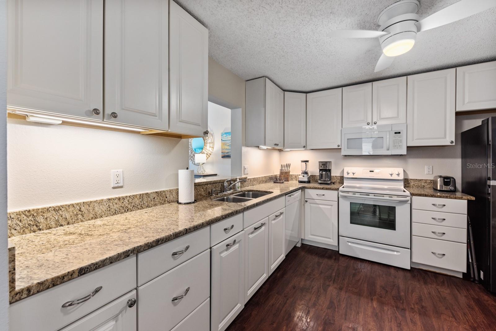 5656 ASHTON LAKE DR #5656, SARASOTA, FL, 34231