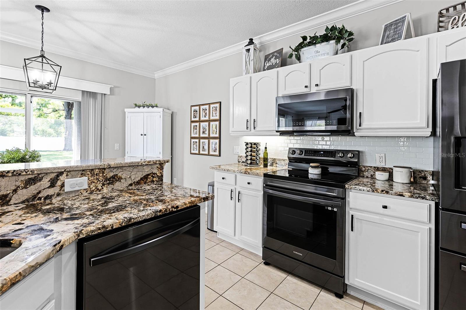 301 BROOKSTONE LN, FRUITLAND PARK, FL, 34731