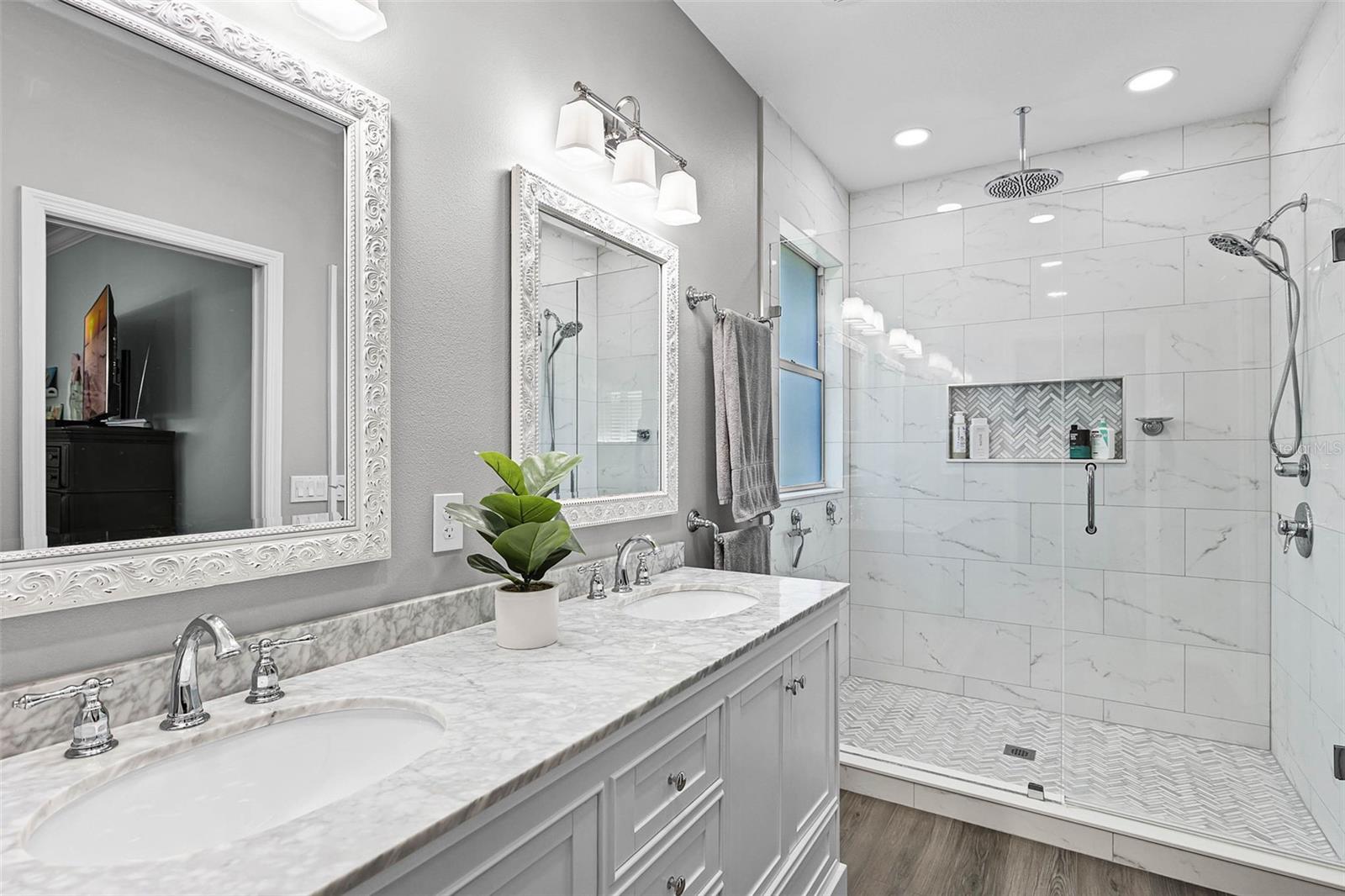 301 BROOKSTONE LN, FRUITLAND PARK, FL, 34731