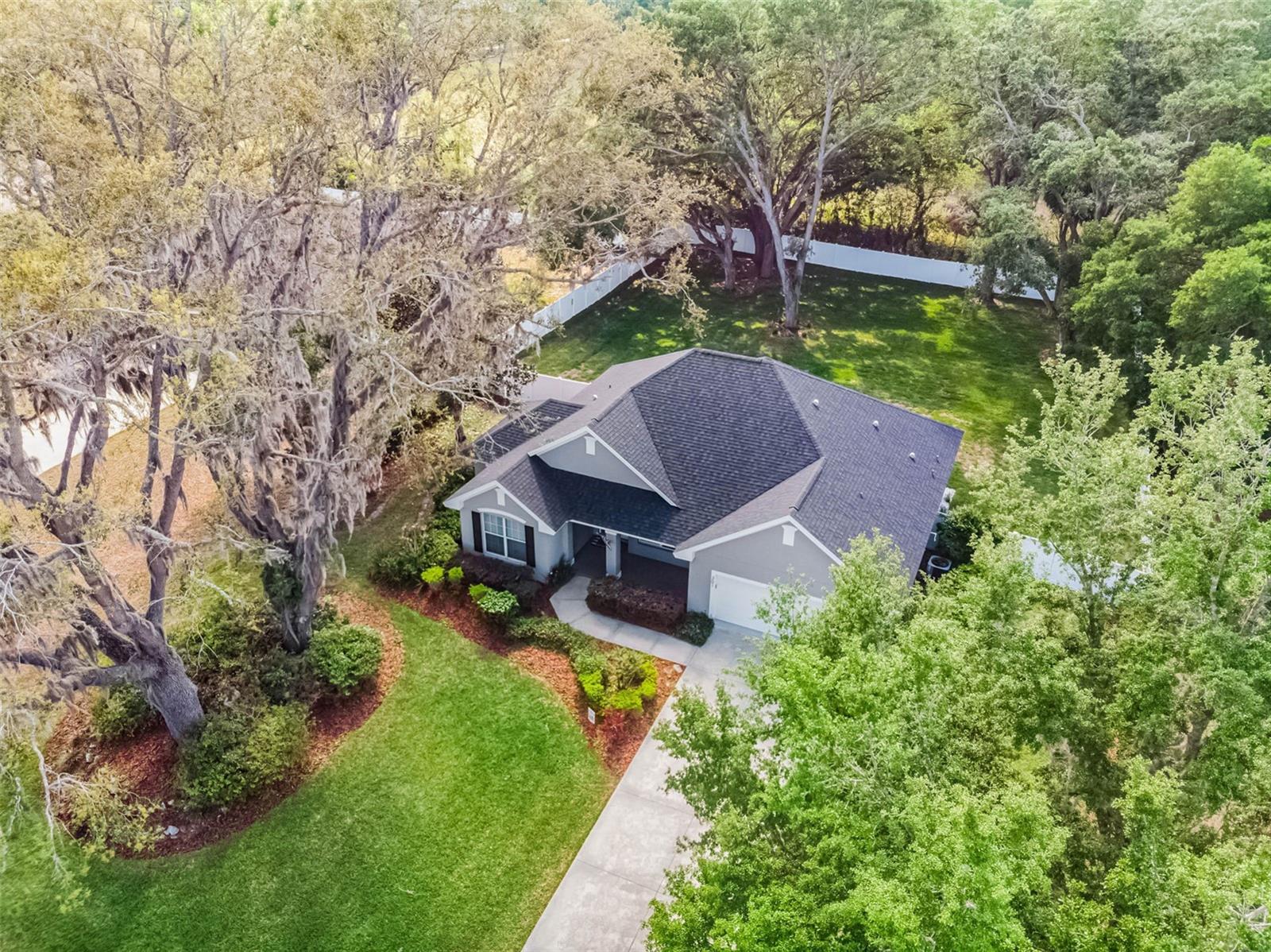 301 BROOKSTONE LN, FRUITLAND PARK, FL, 34731
