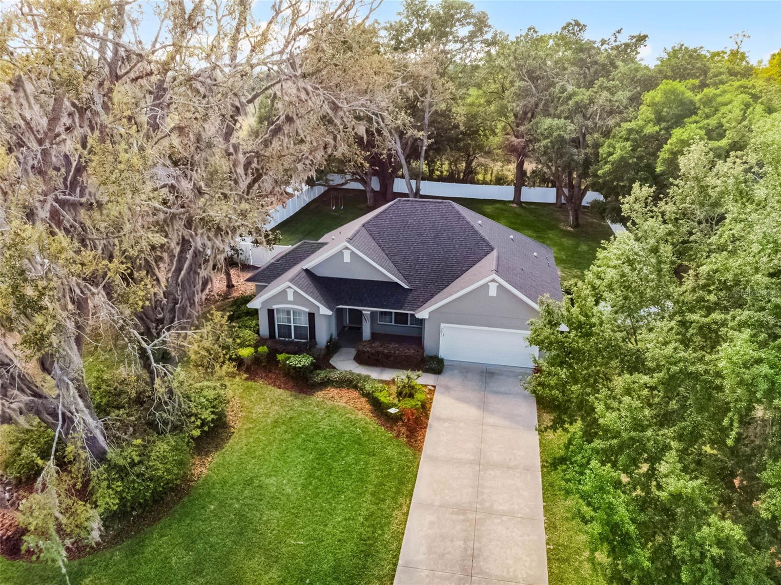 301 BROOKSTONE LN, FRUITLAND PARK, FL, 34731