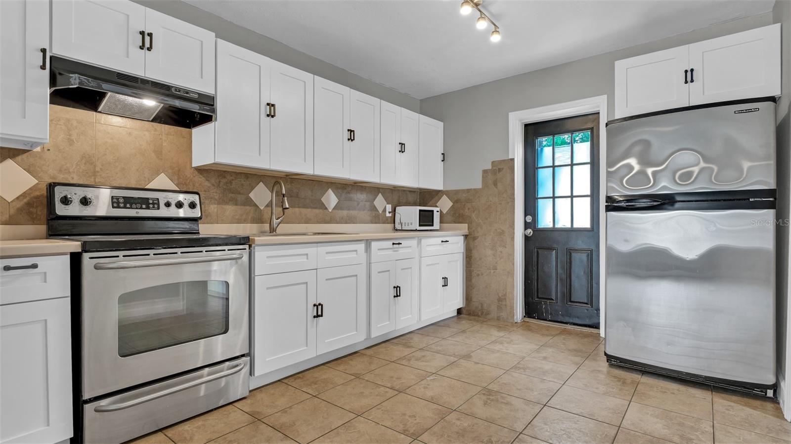 725 STRAIN BLVD, LAKELAND, FL, 33815