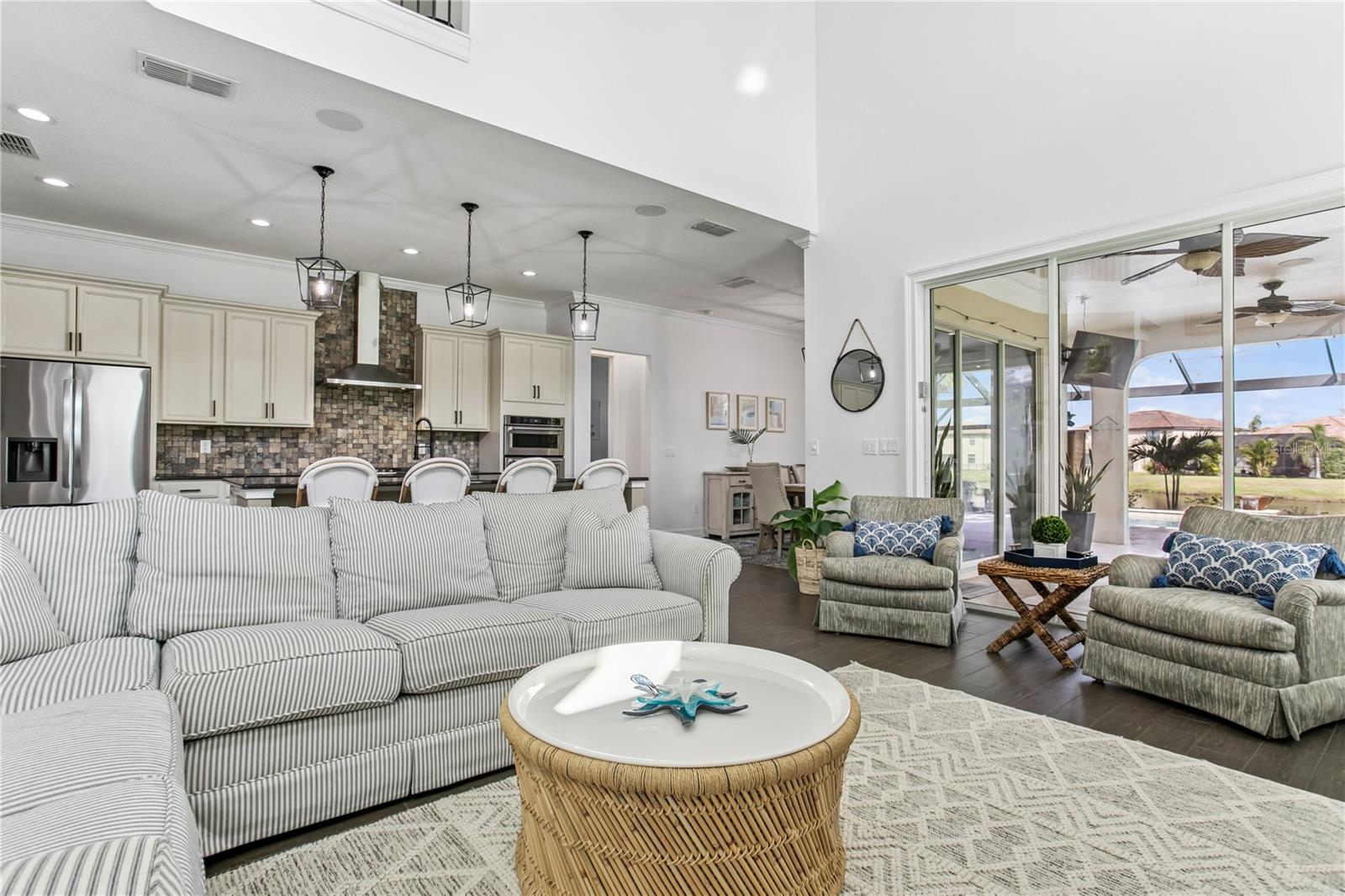 13721 SAW PALM CREEK TRL, LAKEWOOD RANCH, FL, 34211