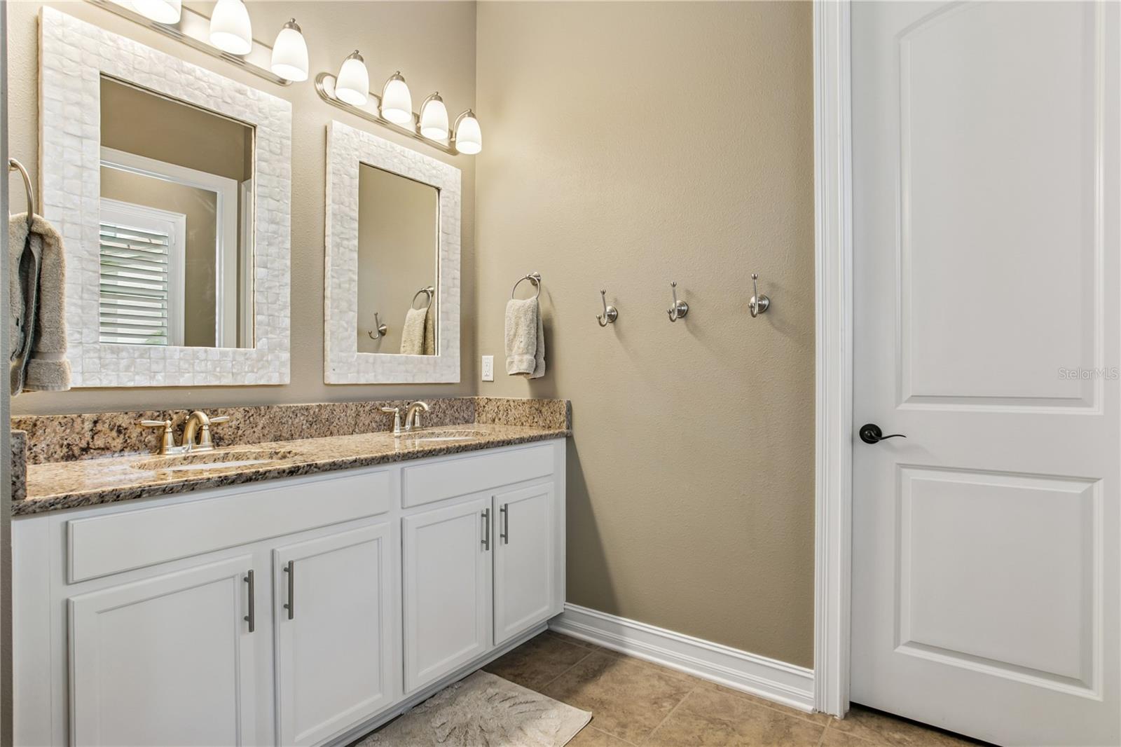 13721 SAW PALM CREEK TRL, LAKEWOOD RANCH, FL, 34211