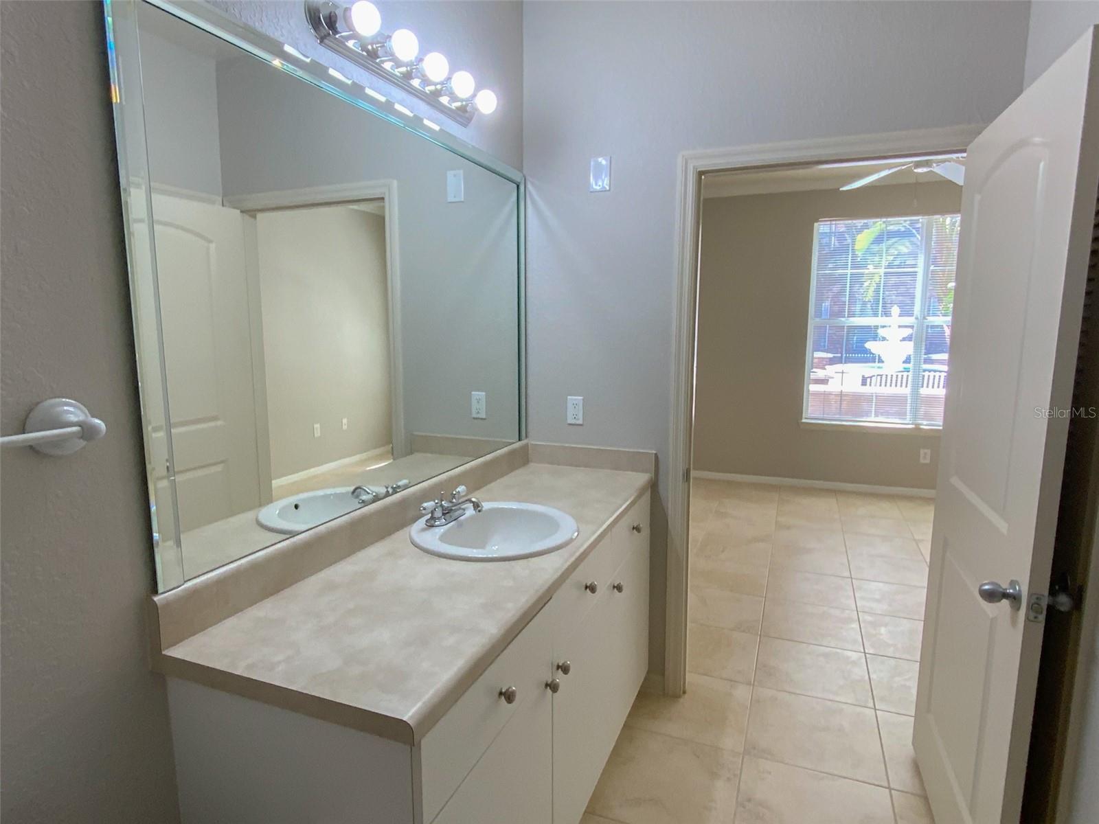 4221 W SPRUCE ST #1127, TAMPA, FL, 33607