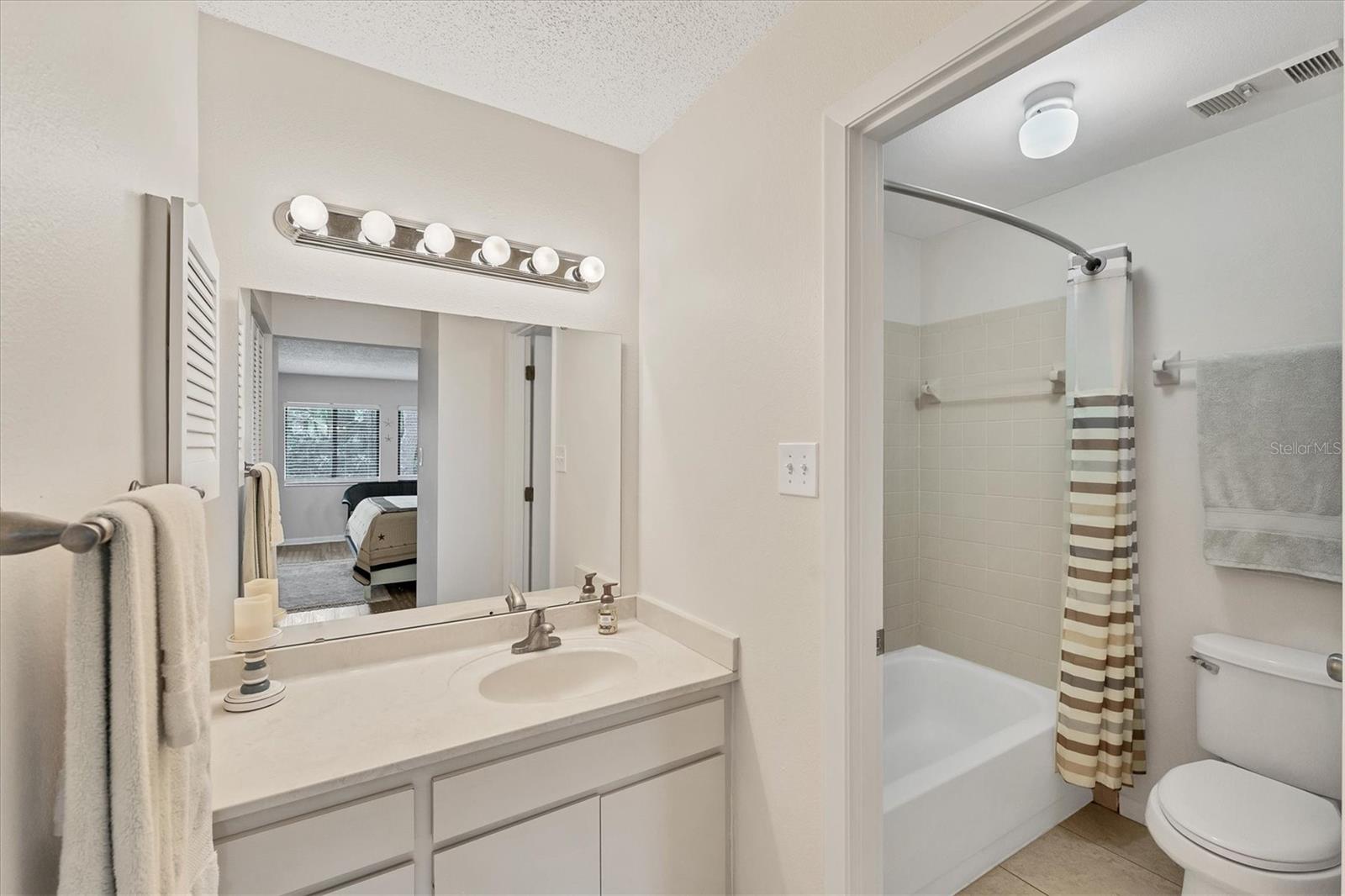 5264 LAKE VILLAGE DR #48, SARASOTA, FL, 34235