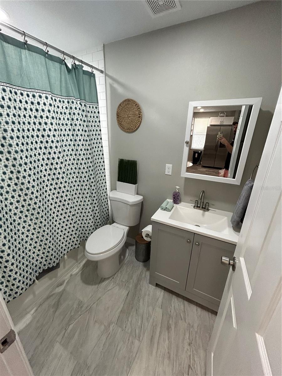 6313 INTERBAY BLVD #B, TAMPA, FL, 33611