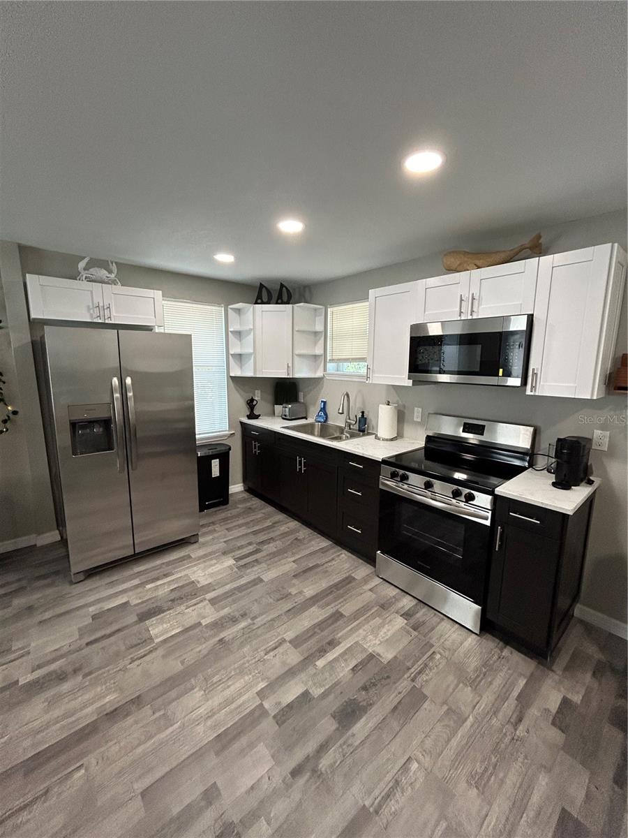 6313 INTERBAY BLVD #B, TAMPA, FL, 33611