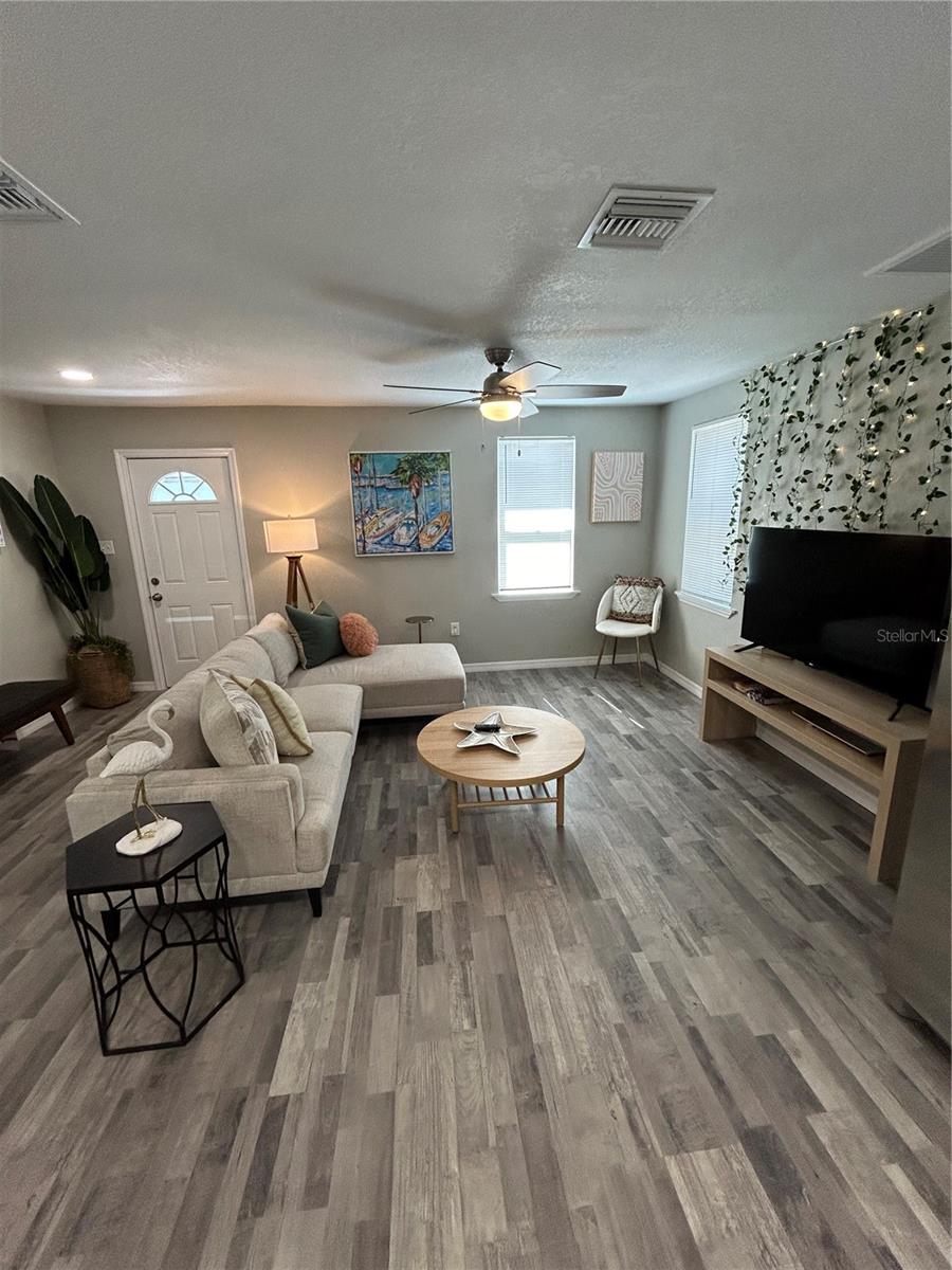 6313 INTERBAY BLVD #B, TAMPA, FL, 33611