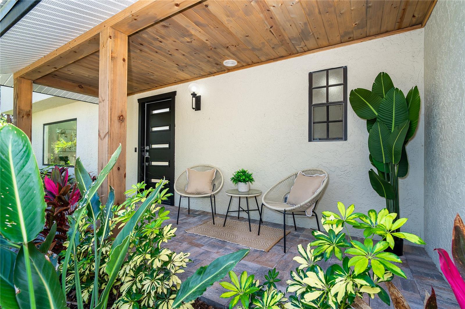 425 LAUREL RD W, NOKOMIS, FL, 34275