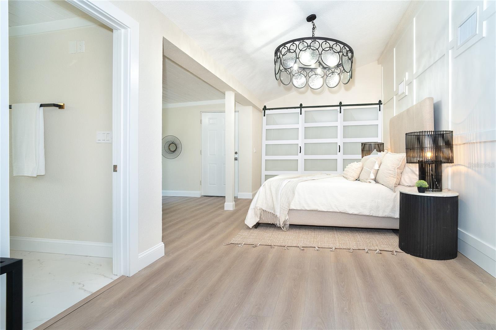 425 LAUREL RD W, NOKOMIS, FL, 34275