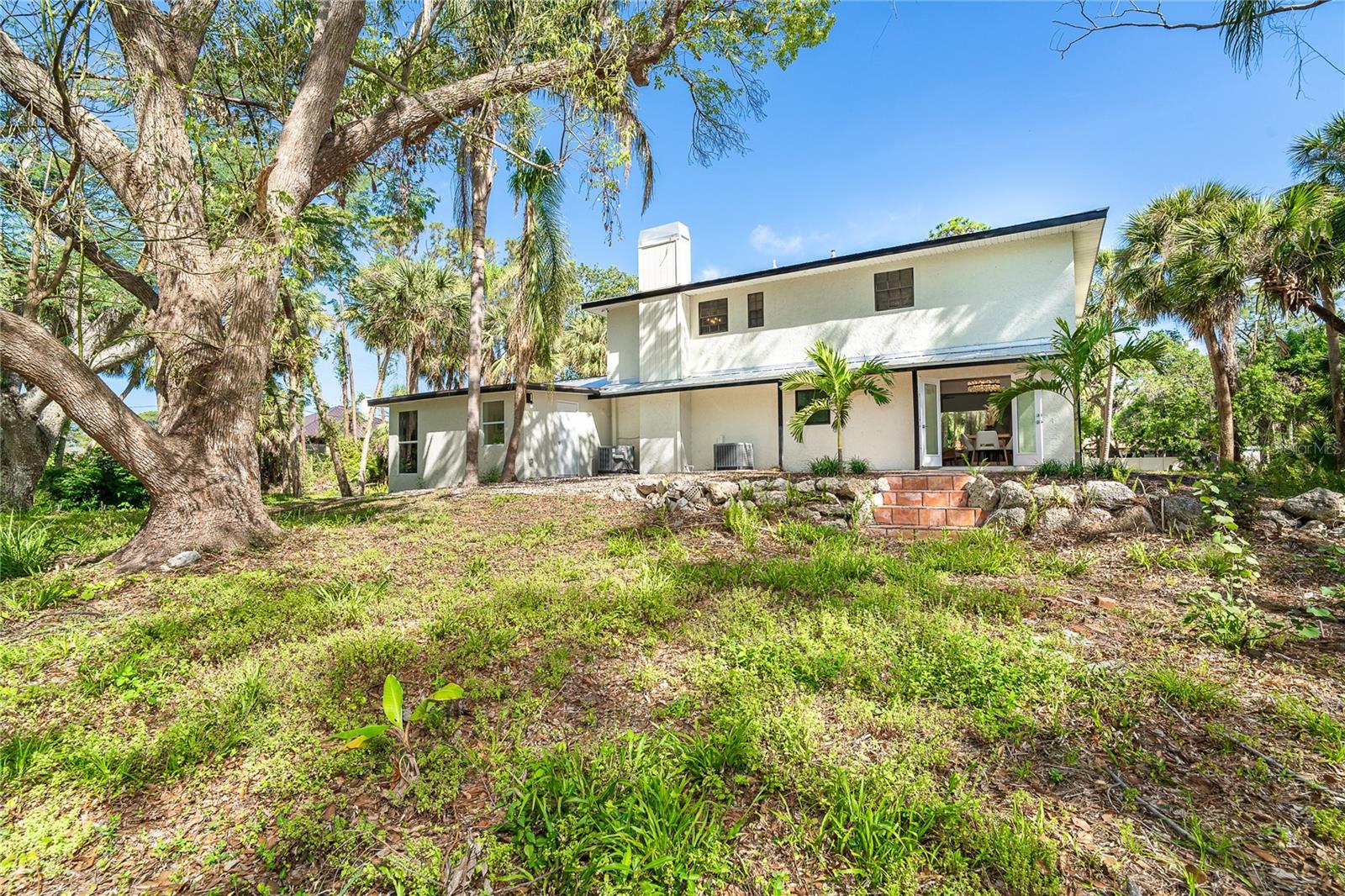 425 LAUREL RD W, NOKOMIS, FL, 34275