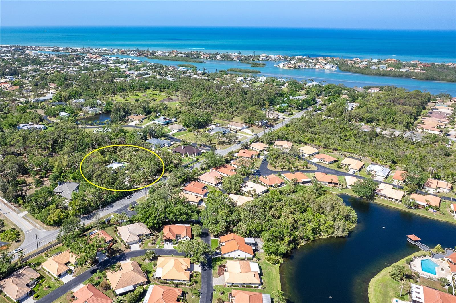 425 LAUREL RD W, NOKOMIS, FL, 34275