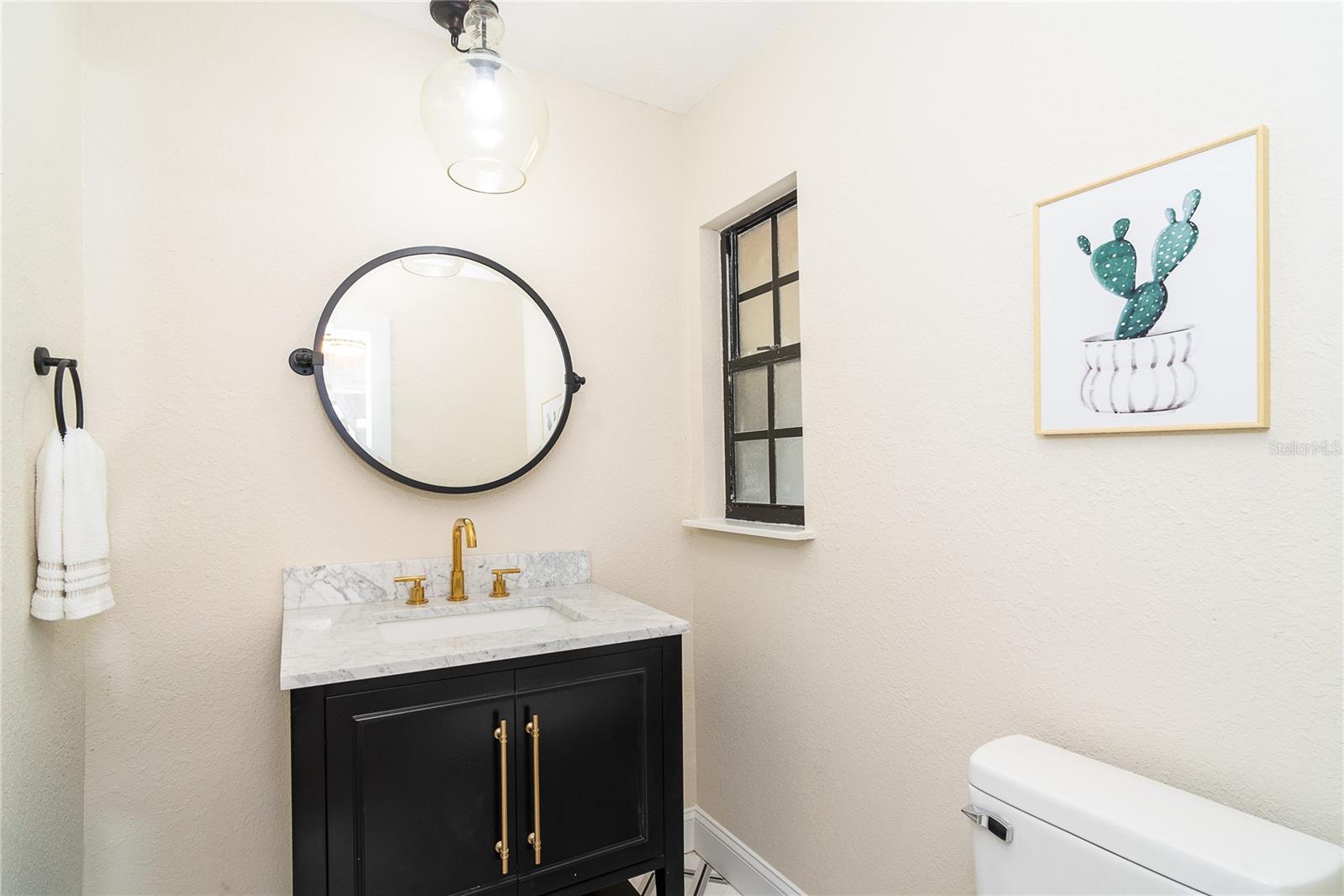 425 LAUREL RD W, NOKOMIS, FL, 34275