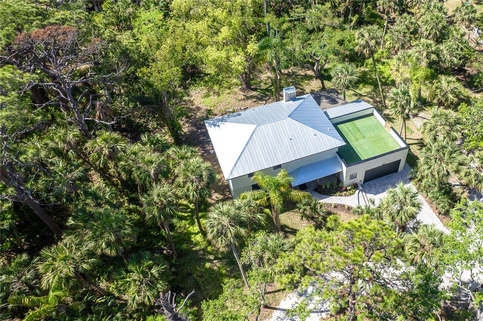 425 LAUREL RD W, NOKOMIS, FL, 34275