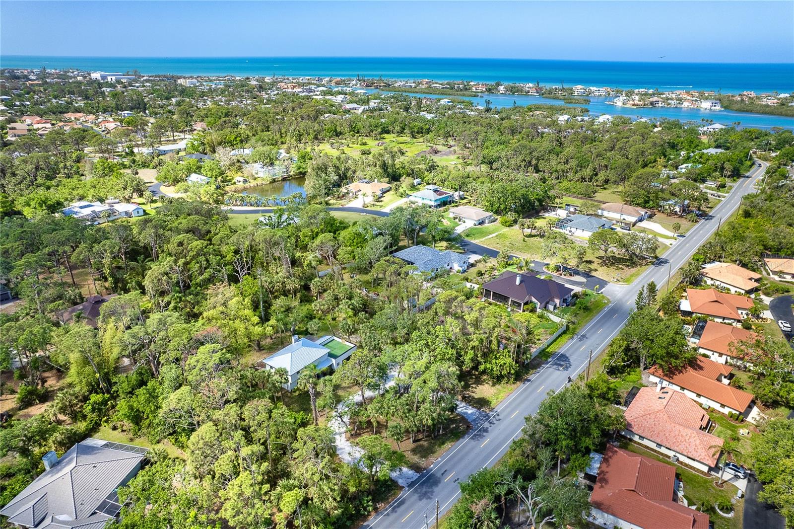 425 LAUREL RD W, NOKOMIS, FL, 34275