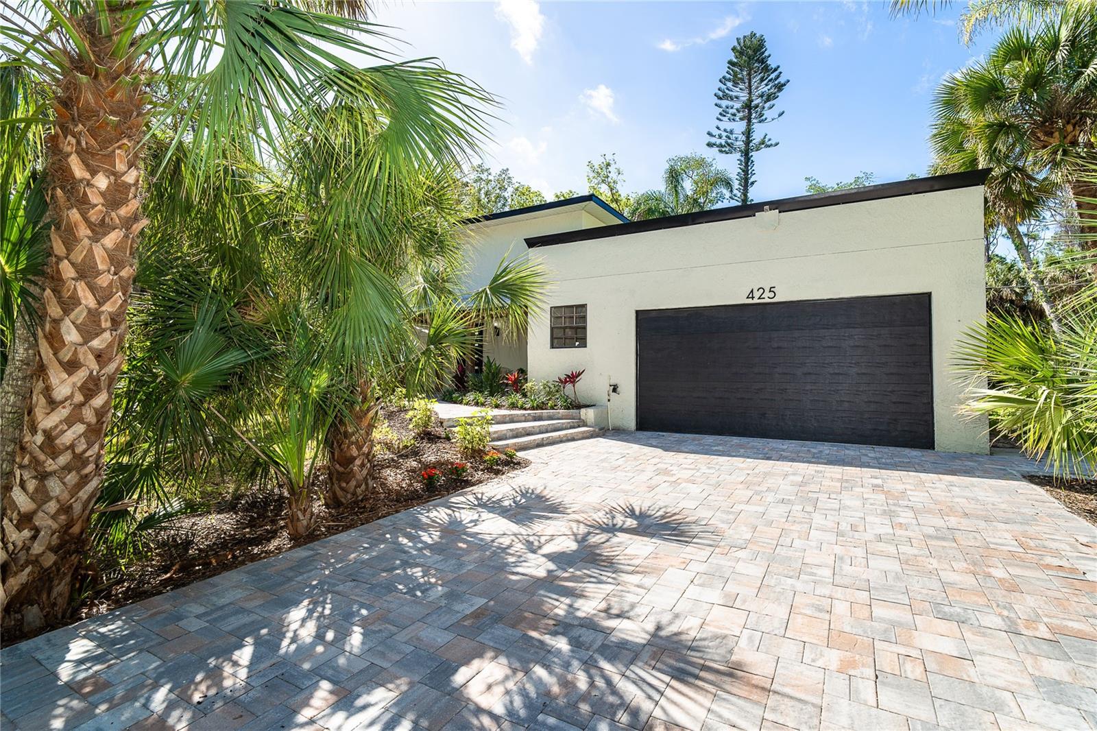 425 LAUREL RD W, NOKOMIS, FL, 34275
