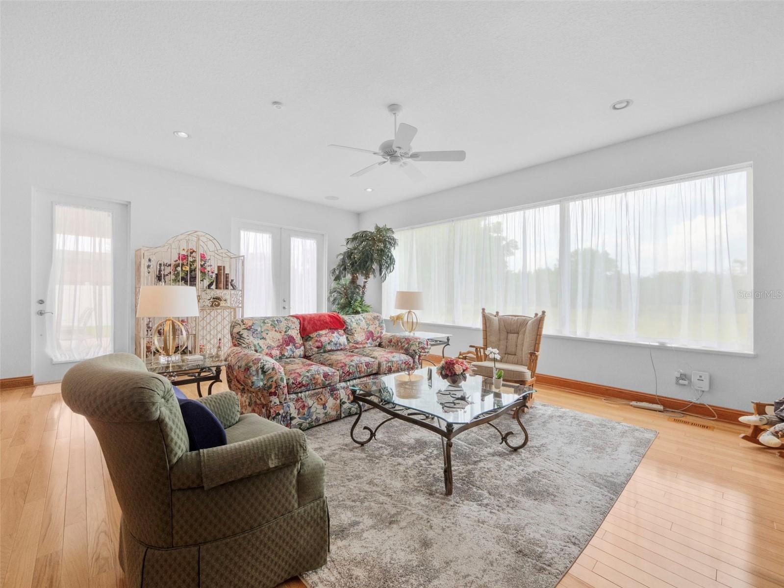 26301 SACKAMAXON DR, SORRENTO, FL, 32776