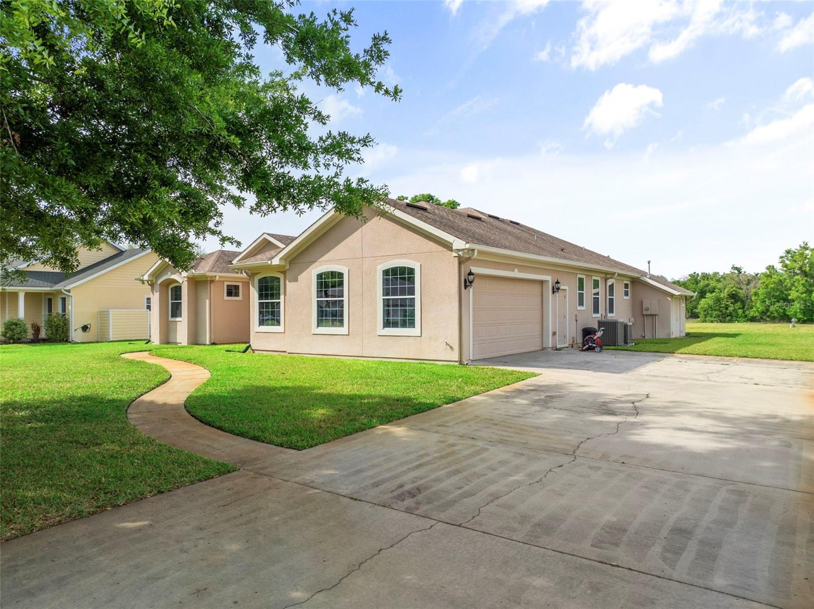 26301 SACKAMAXON DR, SORRENTO, FL, 32776