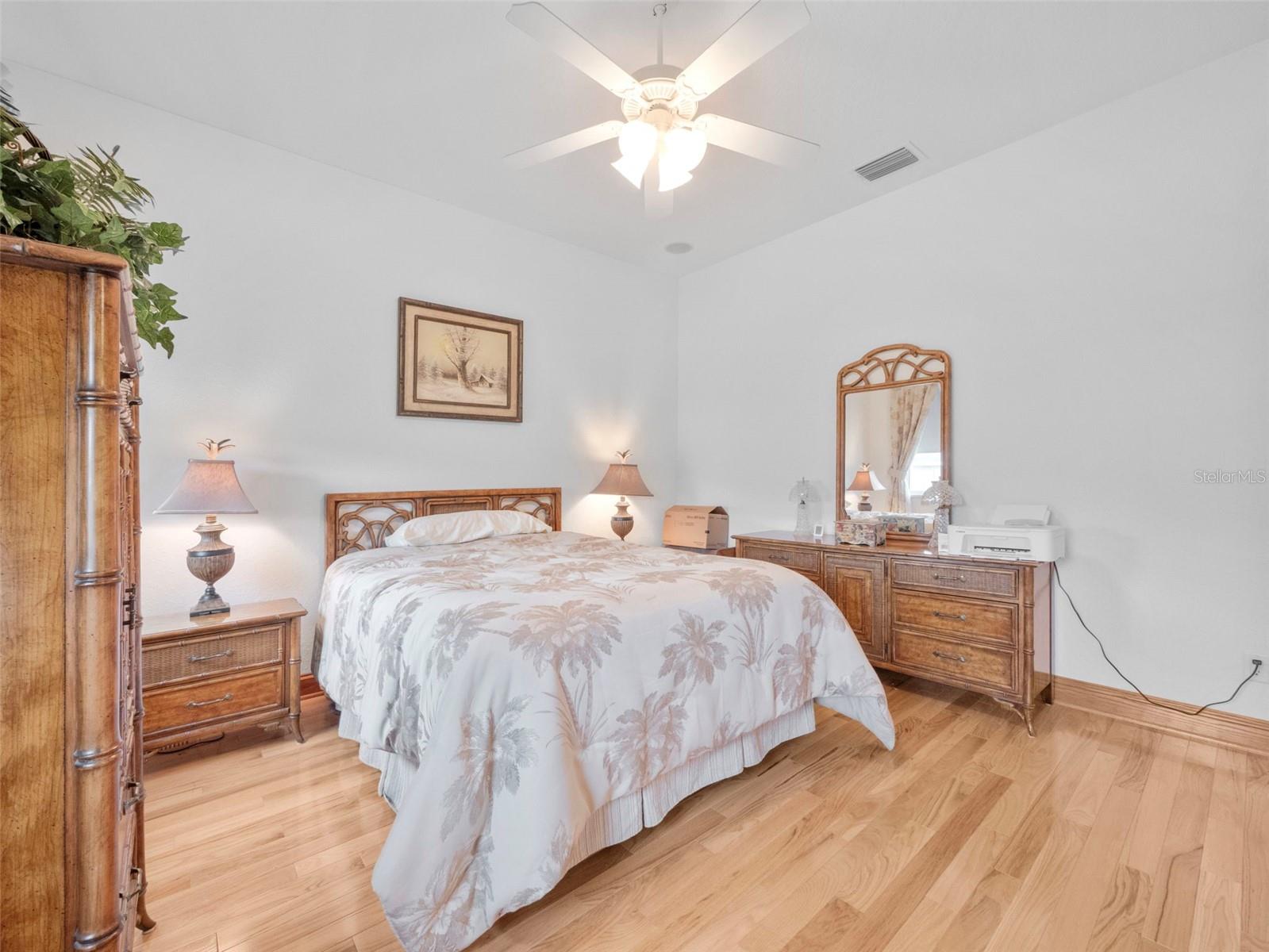 26301 SACKAMAXON DR, SORRENTO, FL, 32776