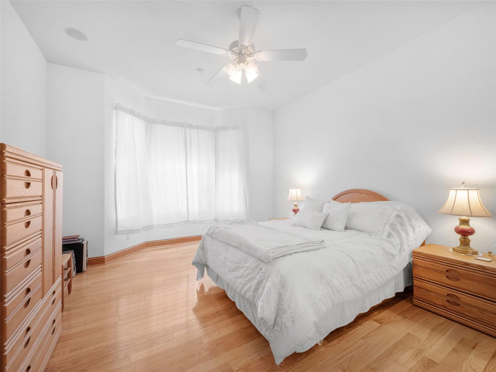 26301 SACKAMAXON DR, SORRENTO, FL, 32776