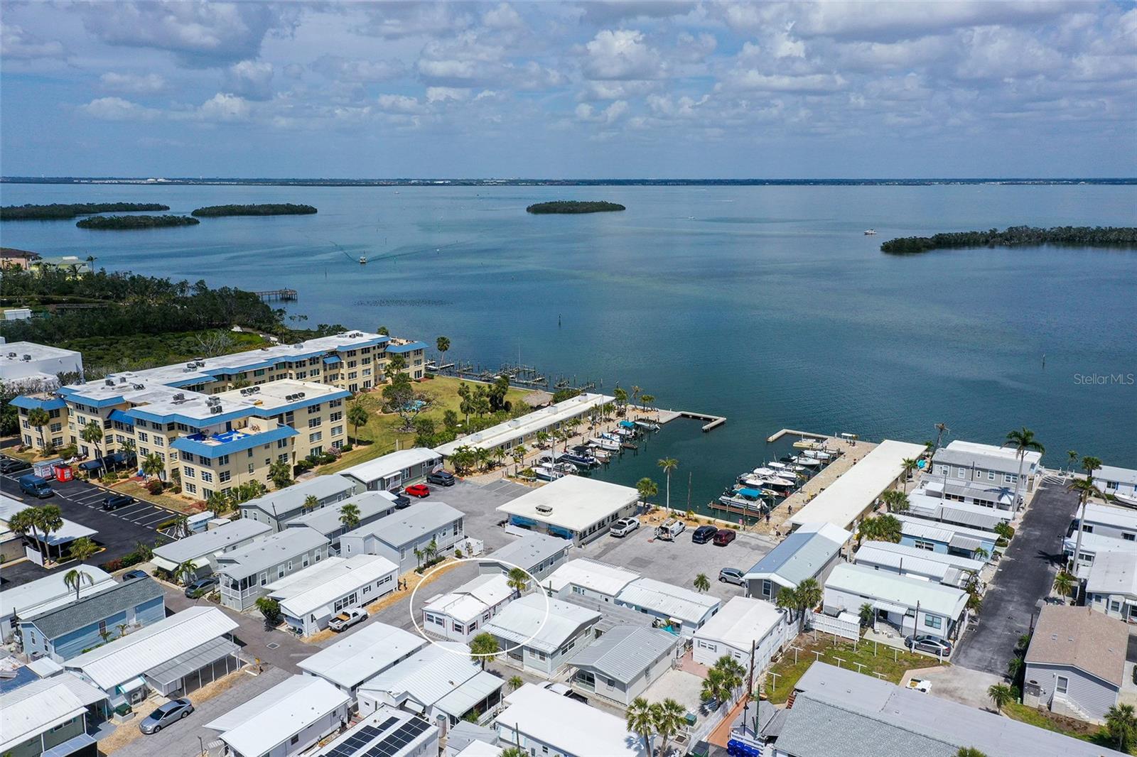 96 TWIN SHORES BLVD, LONGBOAT KEY, FL, 34228