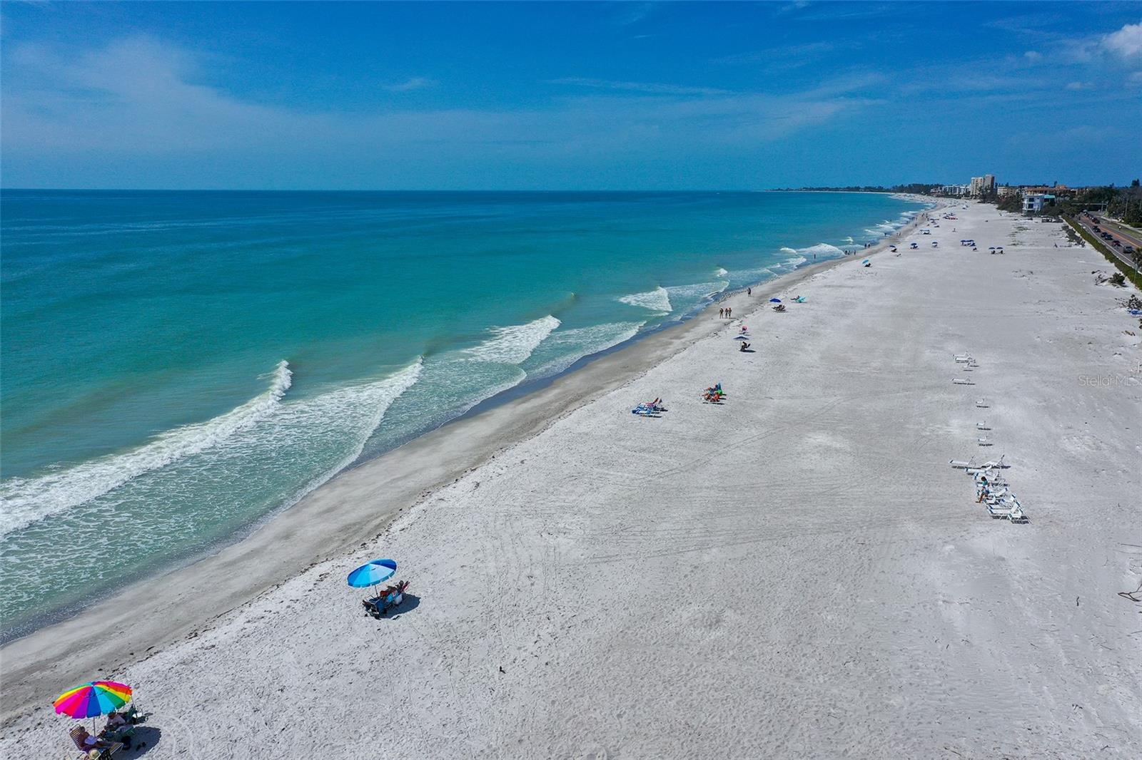 96 TWIN SHORES BLVD, LONGBOAT KEY, FL, 34228