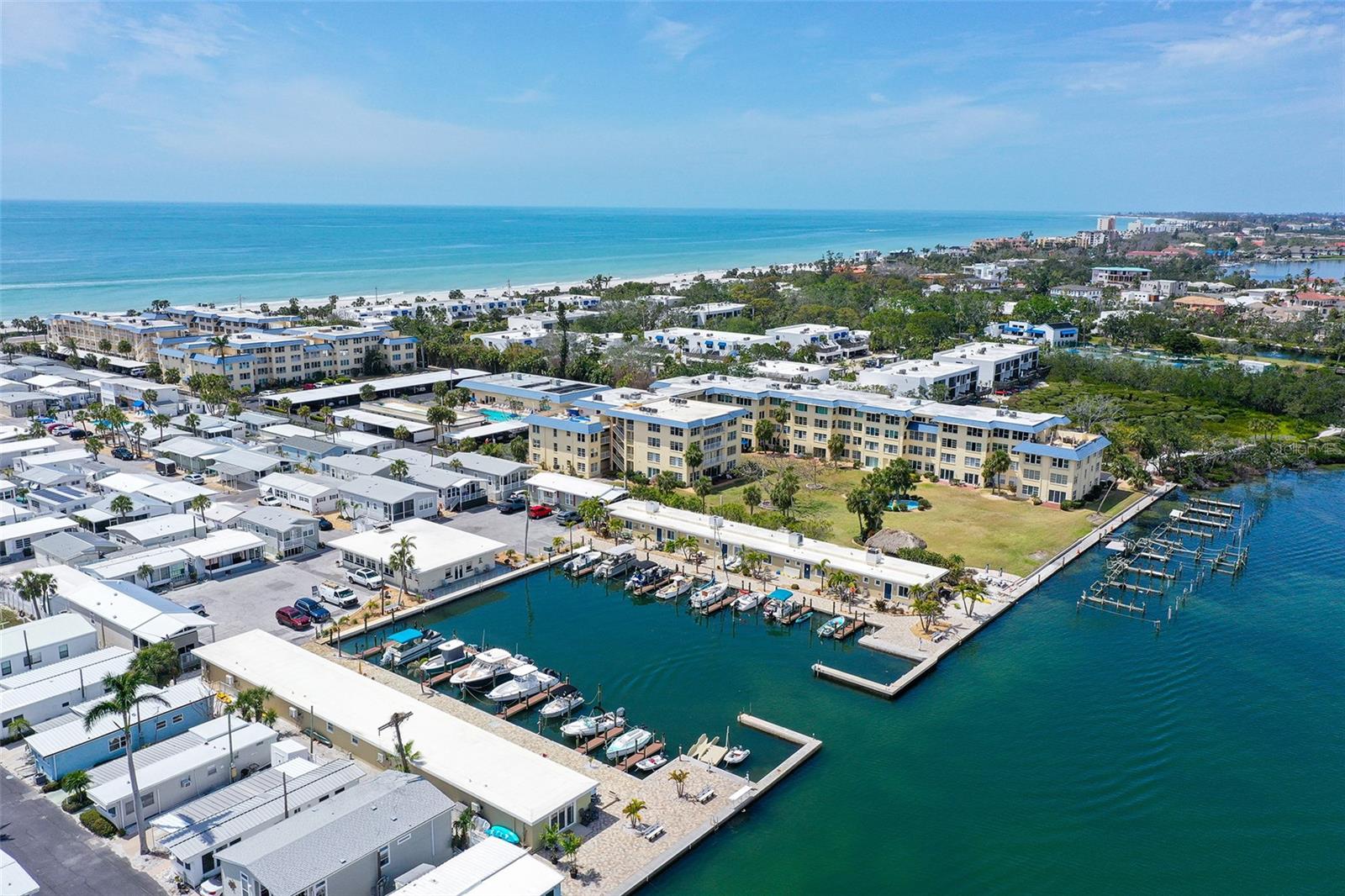 96 TWIN SHORES BLVD, LONGBOAT KEY, FL, 34228