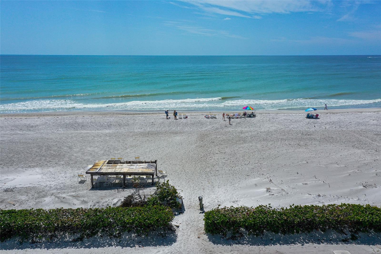 96 TWIN SHORES BLVD, LONGBOAT KEY, FL, 34228