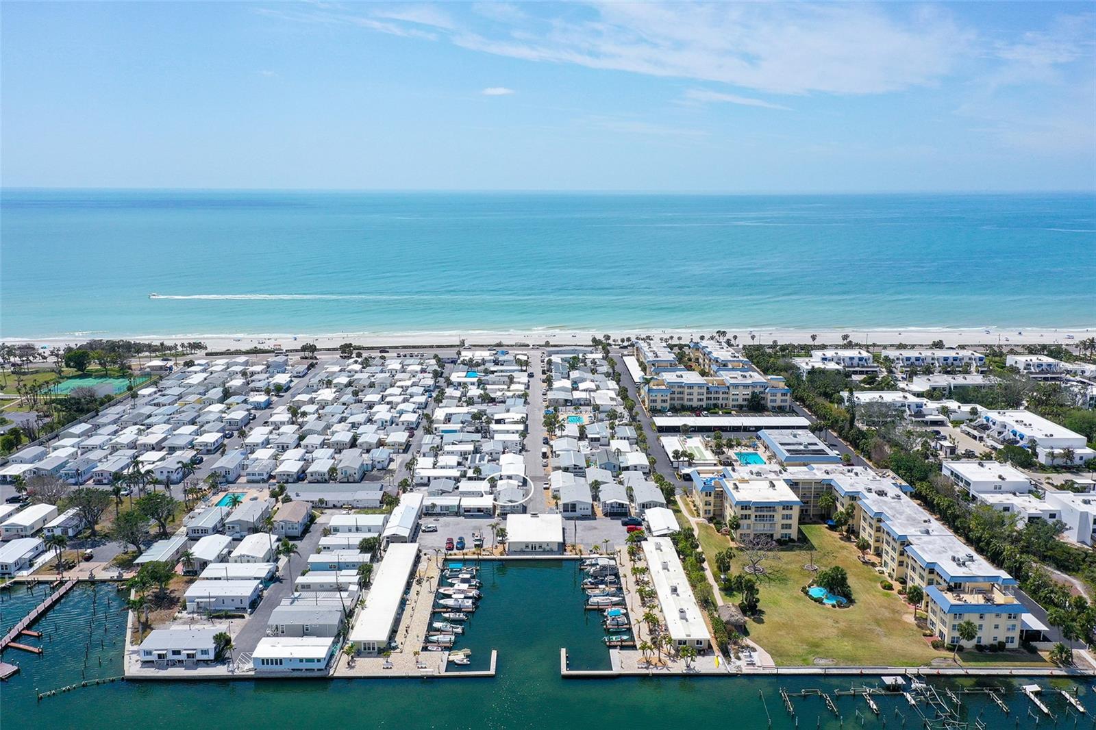 96 TWIN SHORES BLVD, LONGBOAT KEY, FL, 34228