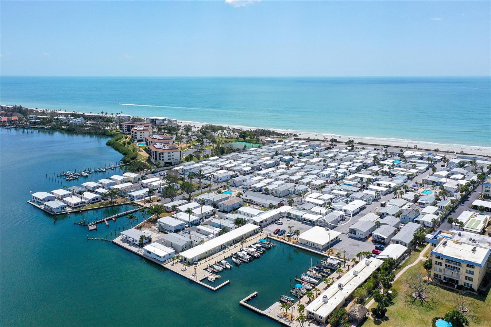 96 TWIN SHORES BLVD, LONGBOAT KEY, FL, 34228