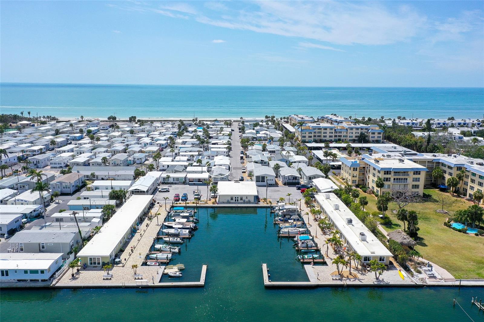 96 TWIN SHORES BLVD, LONGBOAT KEY, FL, 34228