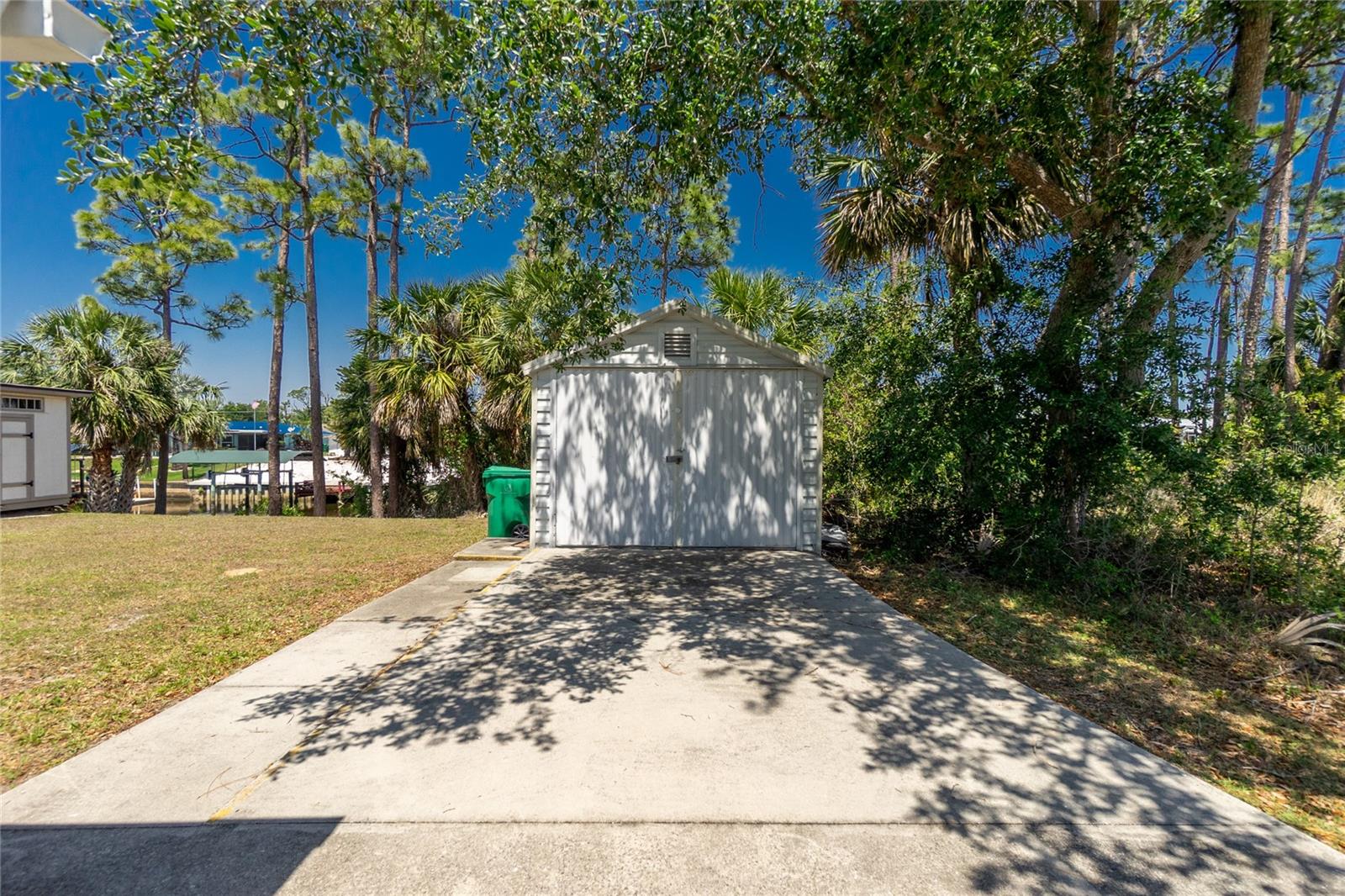 2690 AUBURN BLVD, PORT CHARLOTTE, FL, 33948