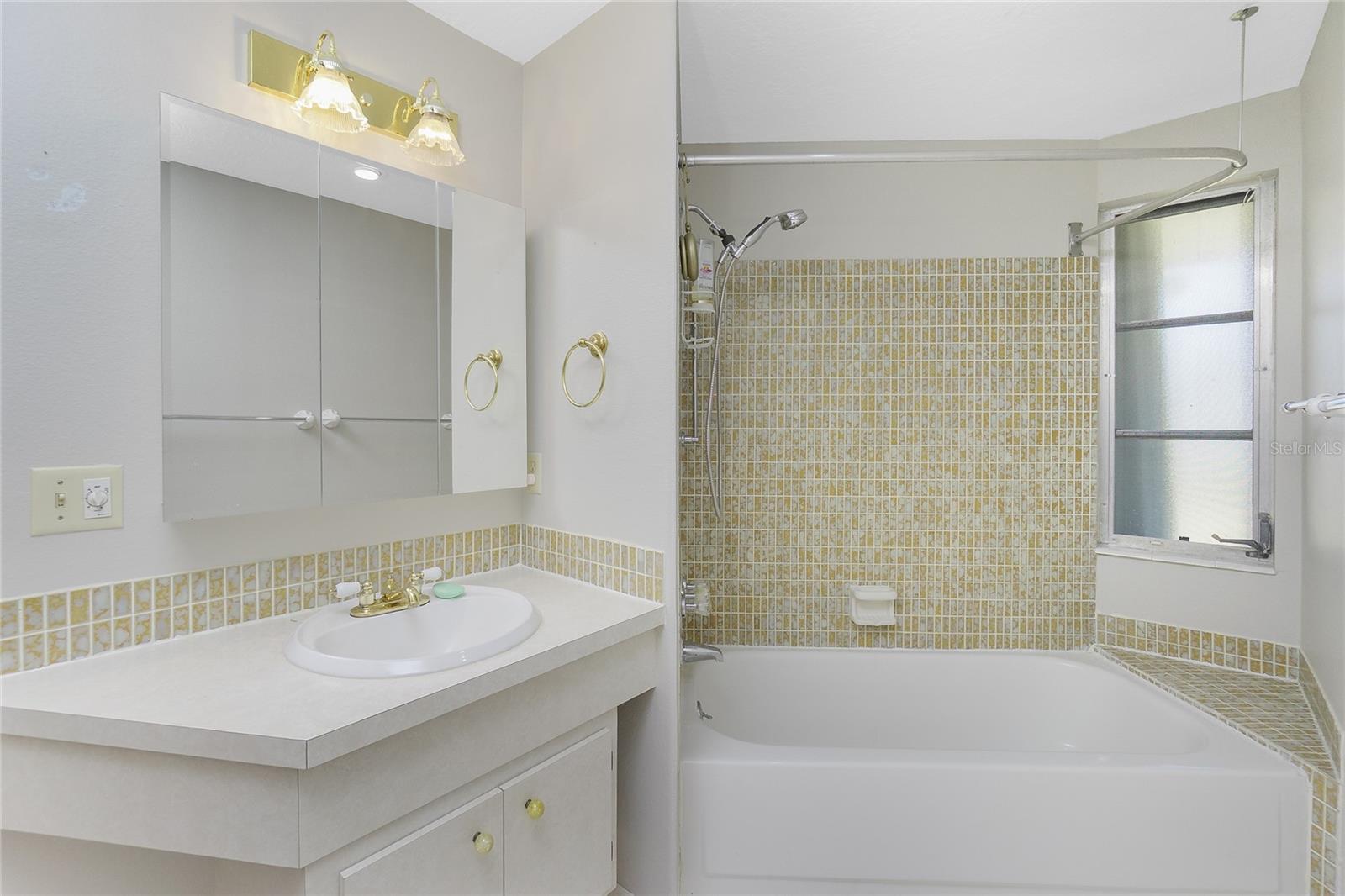 2690 AUBURN BLVD, PORT CHARLOTTE, FL, 33948
